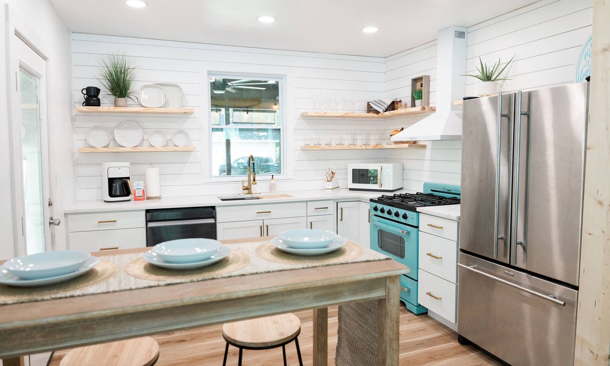 Riverland Terrace Cottage | Cozy 2 Bedroom Beach Cottage