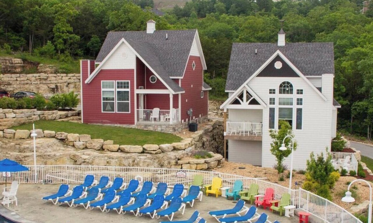 Branson Cottage | Cozy 3-bedroom cottage with AC in lovely Branson during July 4th.