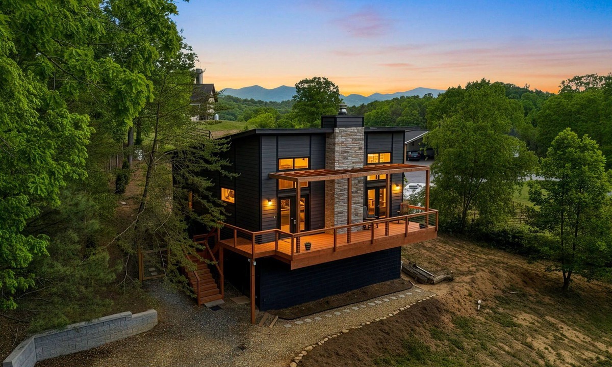 Canton House | Cozy Canton Cabin Retreat ~ 2BR Mountain Getaway