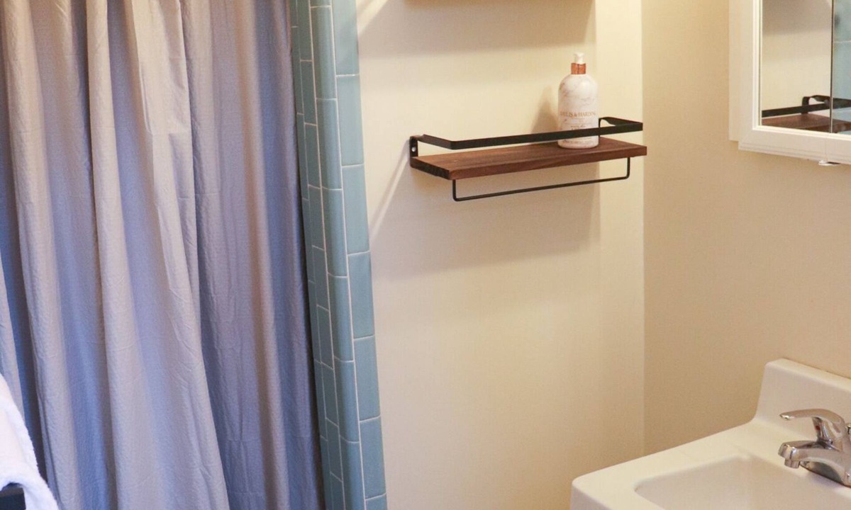 Brunswick House | Cozy, Coastal, Central, Kid/Dog Friendly Home