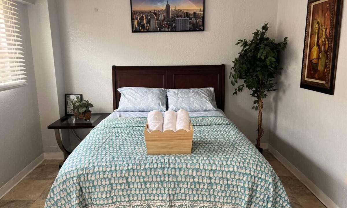 Miami Gardens House | Cozy & comfortable Guest house Near Hard Rock Stadium