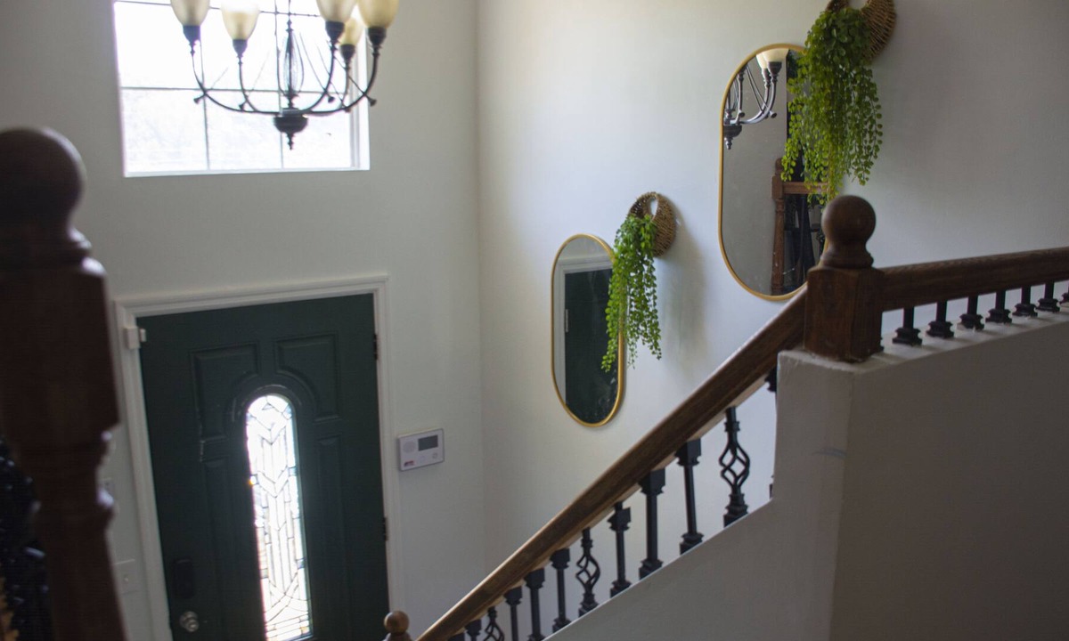 Ellenwood House | Cozy In-Town Island Get Away 15 minutes from the city