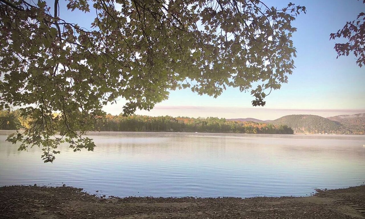 Bridgewater Cottage | Cozy Studio Cottage with shared private beach on Newfound Lake