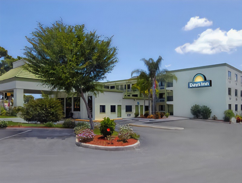 Fern Park Hotel | Days Inn by Wyndham N Orlando/Casselberry