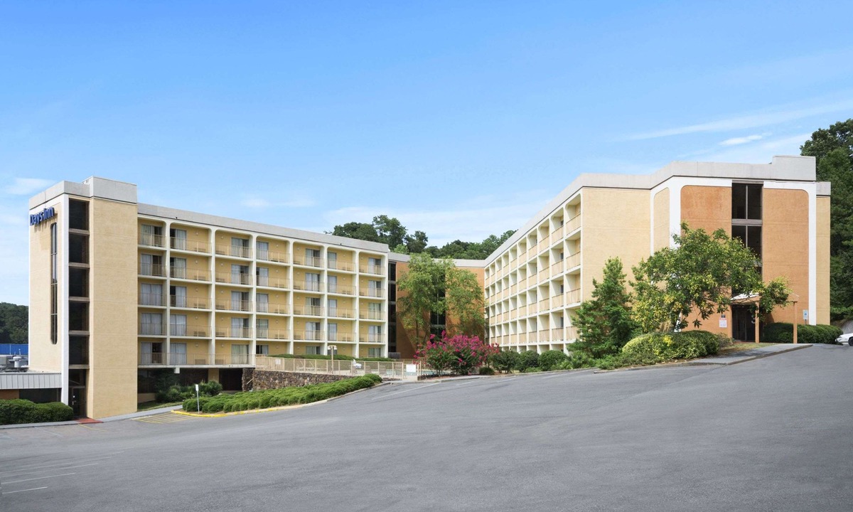 Vestavia Hills Hotel | Days Inn by Wyndham Birmingham Al