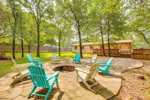 Pottsboro House | Deck & Fire Pit: Unique Pottsboro Haven