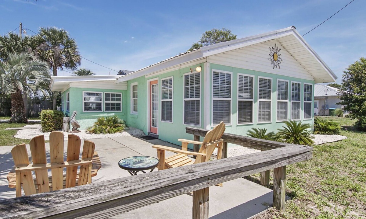 Laguna Beach House | {Delmar Dunes} | 1 Block to Beach Snowbird Friendly! Monthly Rates Available!