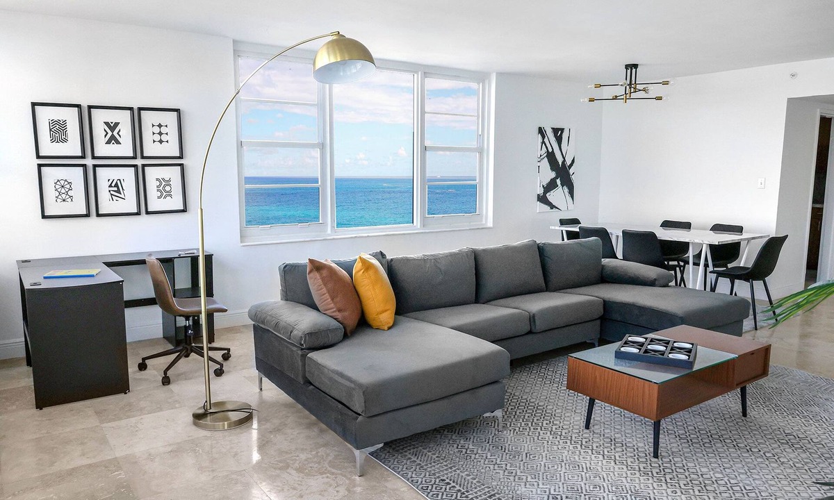 Mid Beach Hotel | Direct Beach Access, On-site Pool | Near Downtown Miami!