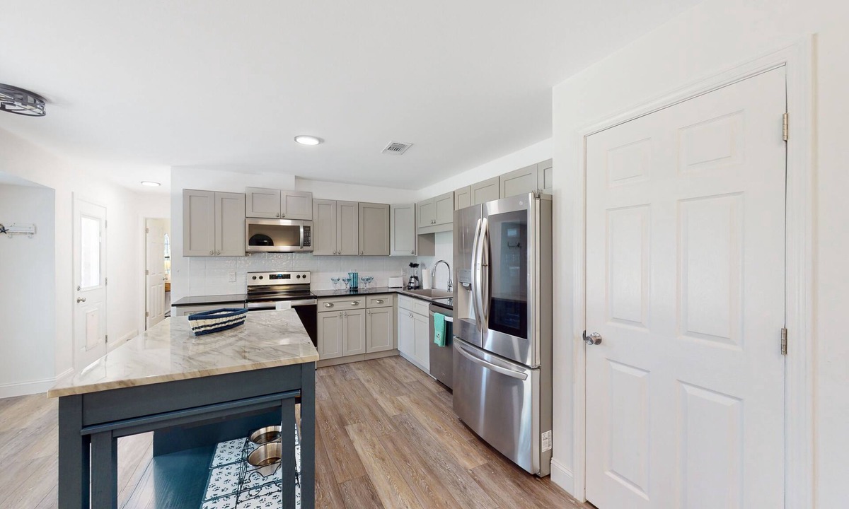 Oak Court House | Dog-friendly home near beach / park with game room, AC, & W/D