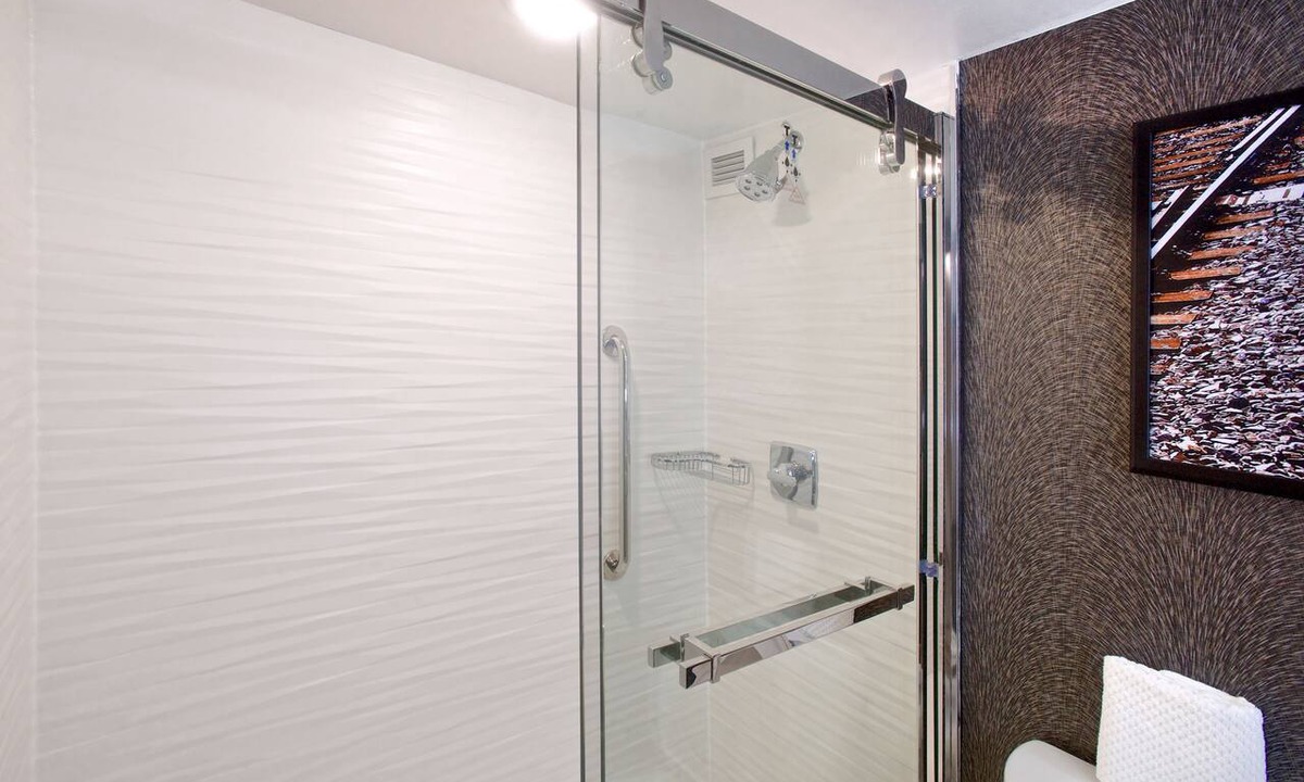 Richardson Hotel | DoubleTree by Hilton Dallas - Richardson