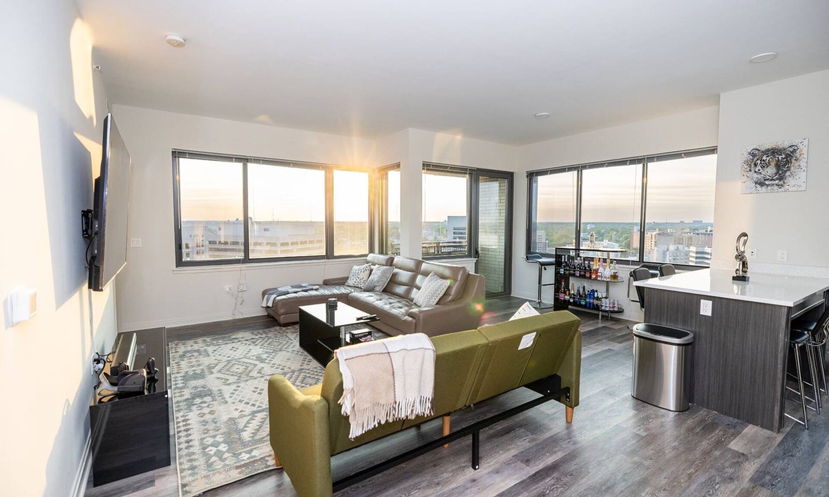 Downtown Apartment | Downtown Silver Spring 2BR Luxury Apt with Rooftop Pool & Metro access
