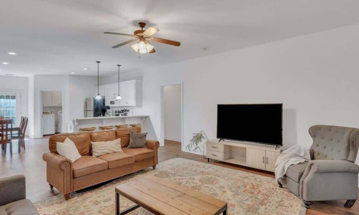 Statesboro Villa | Eagle's Retreat - Close to GSU & Paulson Stadium