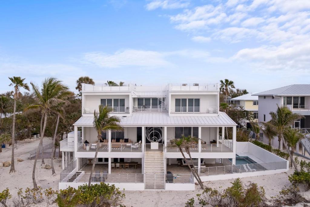 Captiva House | Eden - Iconic Beachfront Estate on Captiva