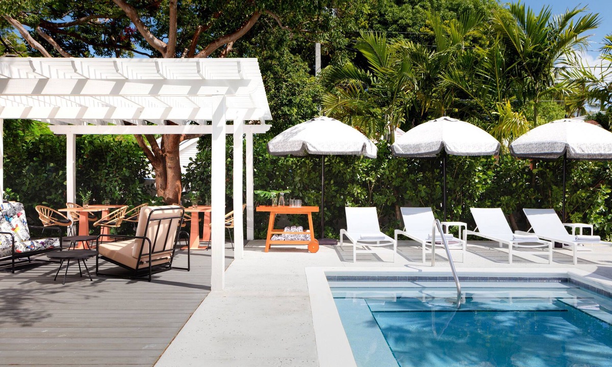 Old Town Hotel | Ella's Cottages - Key West Historic Inns