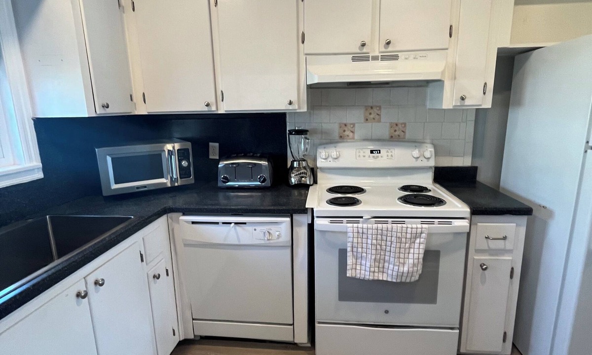 Laguna Beach Condo | Emerald Retreat 2 bedroom condo in PCB - unit 2
