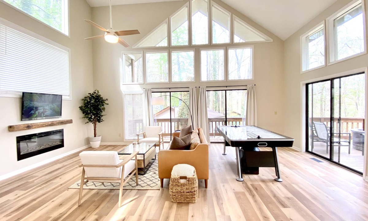 Maggie Valley House | Enjoy Luxury & Games With A View