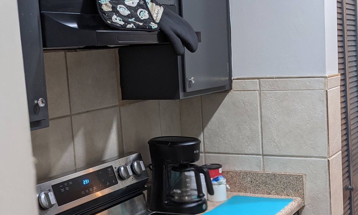 Pittsburgh Apartment | Entire Renovated 1Bed Apt Beltline Downtown Airport