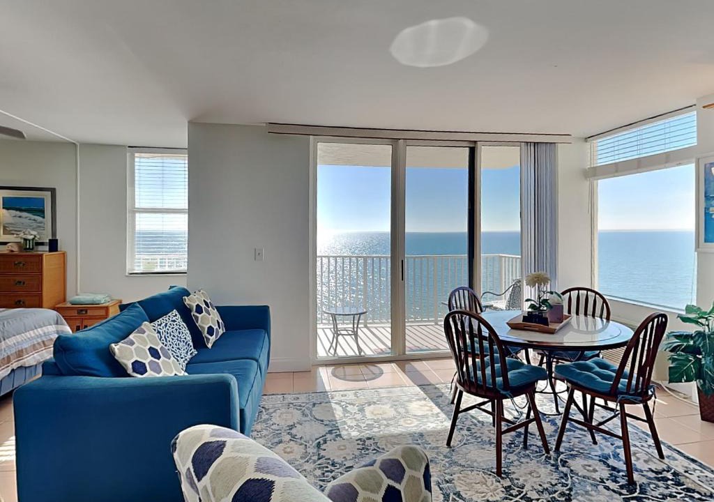 South Island Apartment | Estero Beach and Tennis 703B