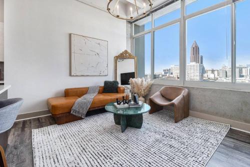 Downtown Atlanta Apartment | Executive Downtown Atlanta Condo Steps From Dragon Con and Convention Center Plus Free Parking