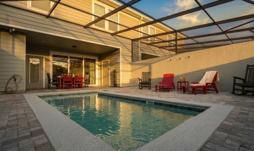 Four Corners House | Family-Friendly 5BR with BBQ & Resort Perks