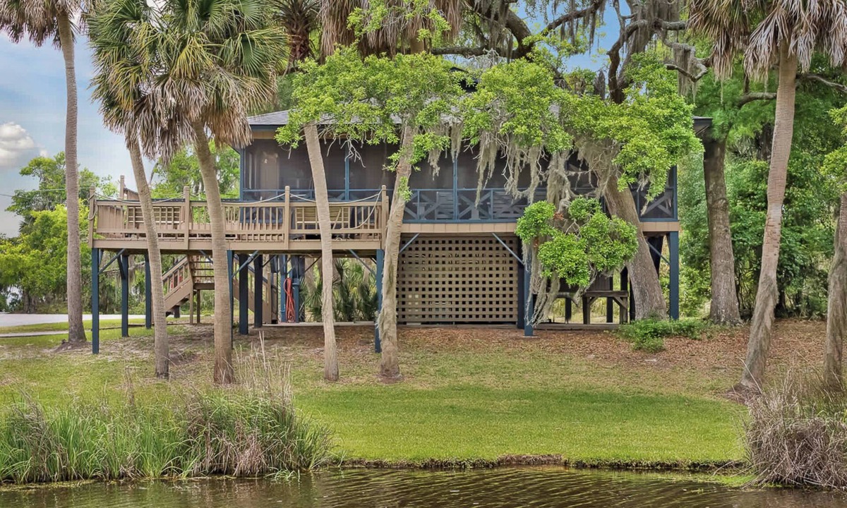 Edisto Island House | Family-Friendly Beach Home with Lagoon Views!
