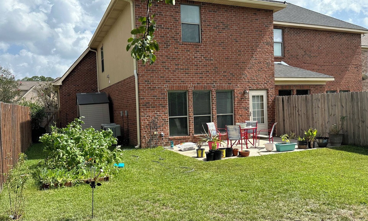 Slidell House | Females only: Cozy townhome in charming Slidell with WiFi, AC