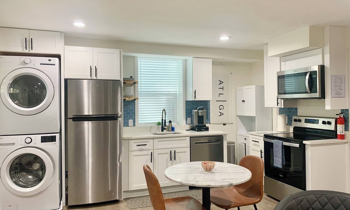 Atlanta Apartment | FIFA World Cup - 4Mi to Stadium - Private Basement Apt - Free Parking - Kitchen