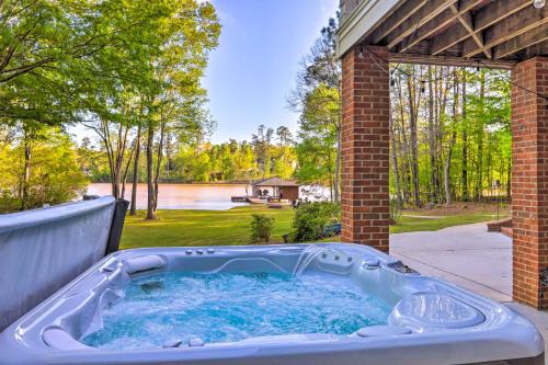 Milledgeville House | Fire Pit & Dock: Waterfront Lake Sinclair Getaway!