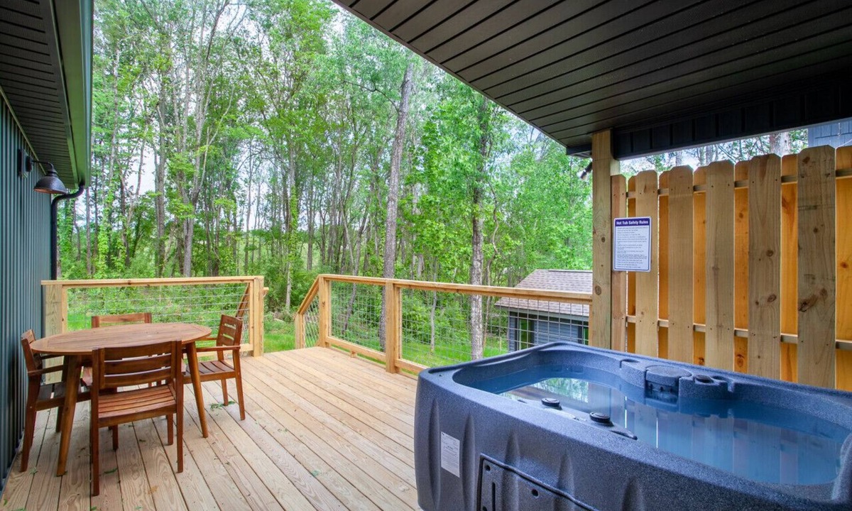 Kodak Cabin | First Love - Hot Tub, Grill & Fireplace!