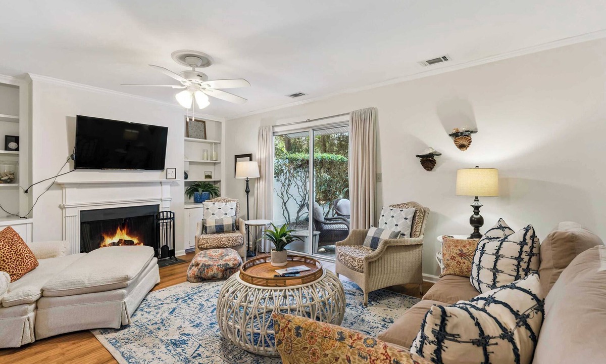 Saint Simons Heights Apartment | Folly and Tide - Pool!