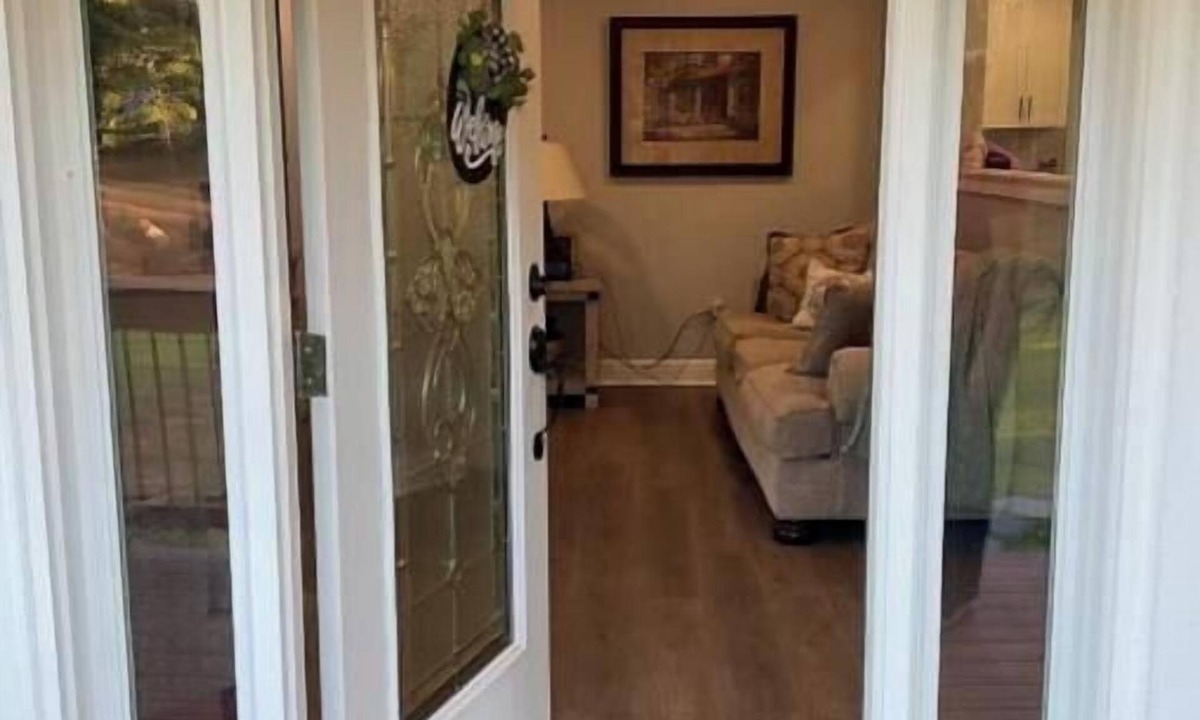 Newnan Other | Fully Furnished Southern Country-Style Home for Rent 3 Bed/2 Bath