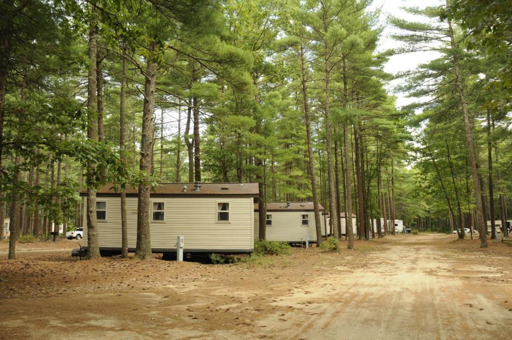 Rochester Resort | Gateway to Cape Cod Vacation Cottage 2