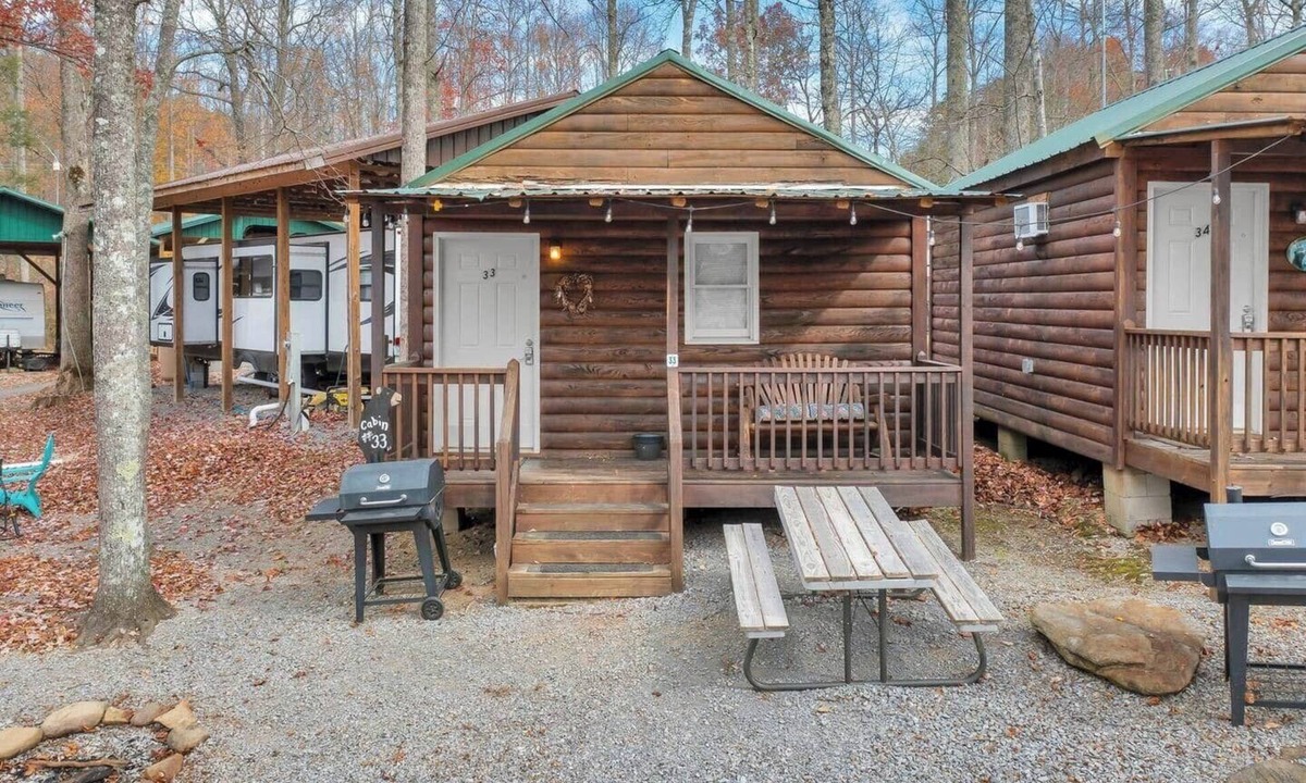 Gatlinburg House | Gatlinburg Cabin Near Ripley's Aquarium