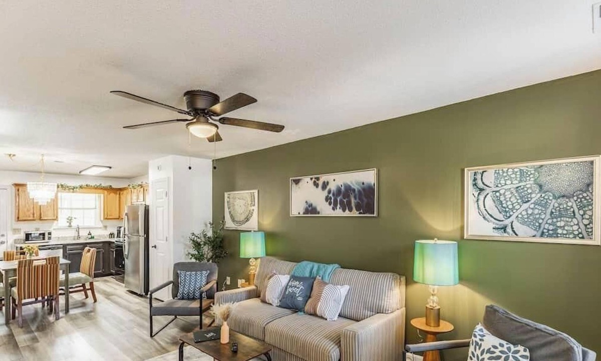 Decatur House | Greenleaf Comfort Retreat 4 Beds Decatur