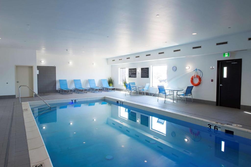 Stonebridge Hotel | Hampton Inn Saskatoon South