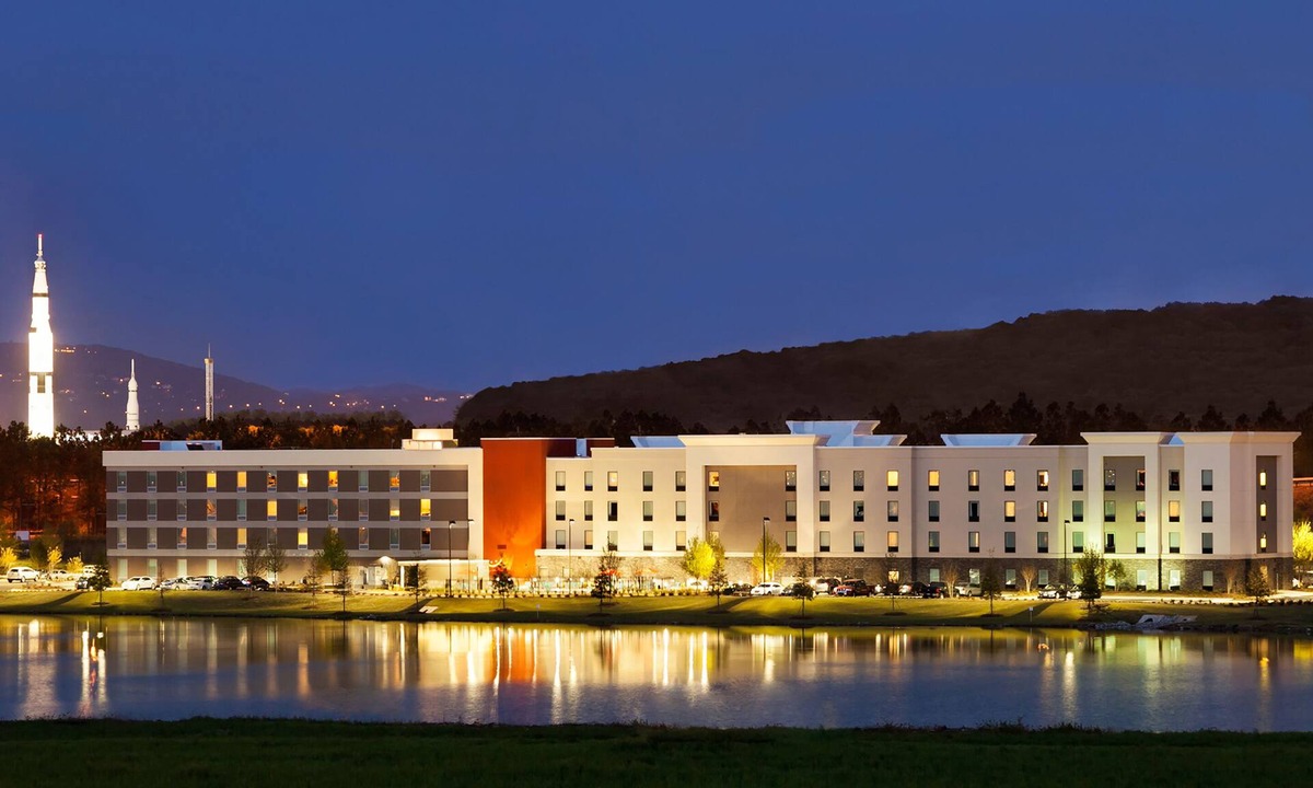 Huntsville Hotel | Hampton Inn & Suites Huntsville/Research Park Area