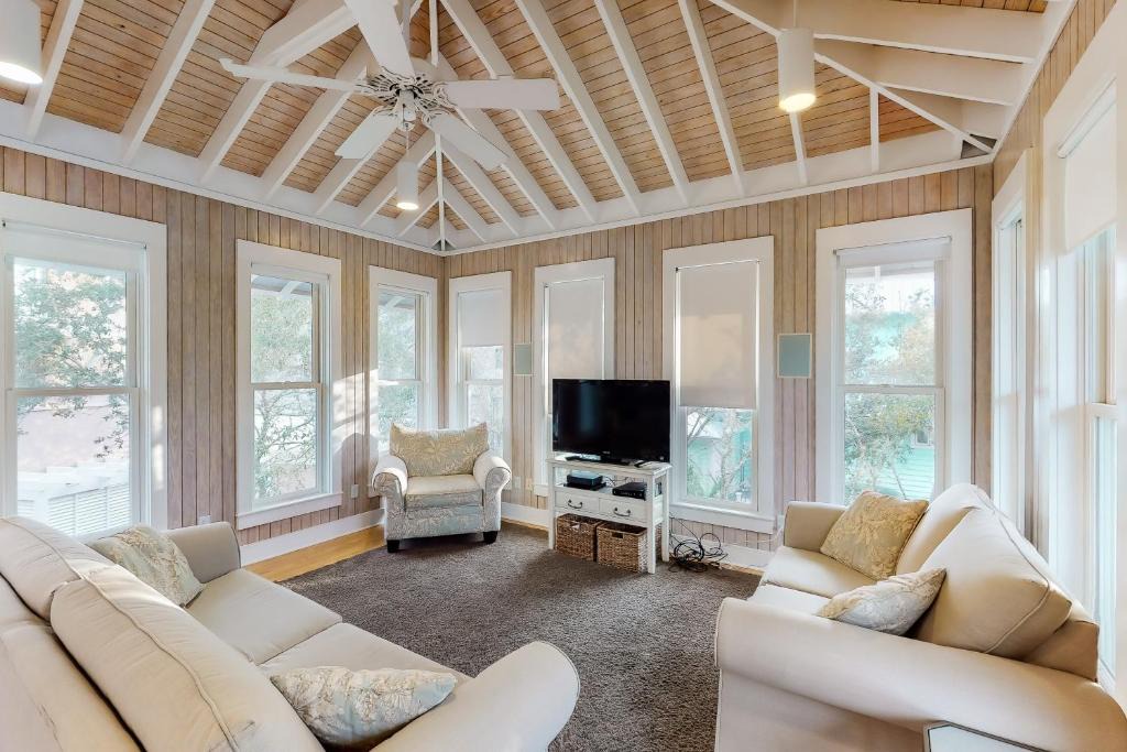 Sunnyside House | Here's The Deal