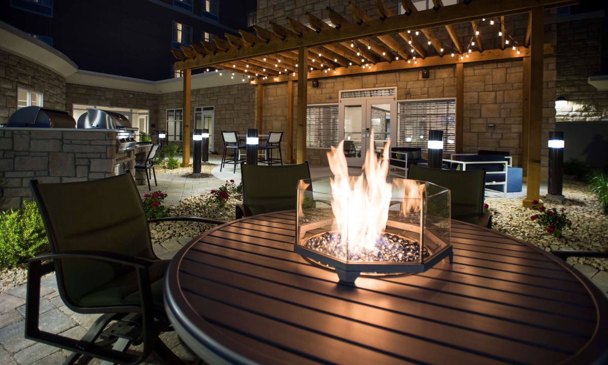 Eagan Park Hotel | Hilton Garden Inn Atlanta Airport North