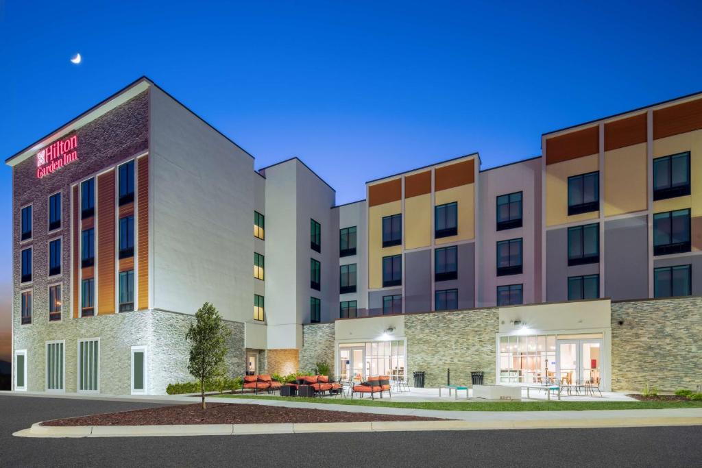 Brunswick Hotel | Hilton Garden Inn Brunswick