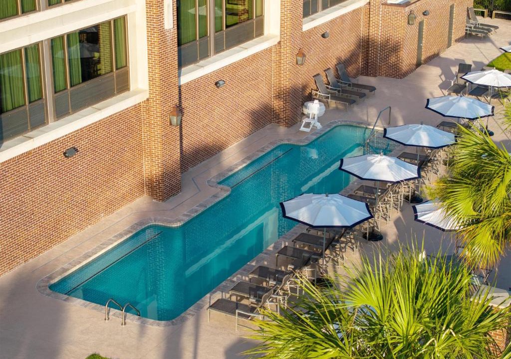 Downtown Charleston Hotel | Hilton Garden Inn Charleston Waterfront/Downtown