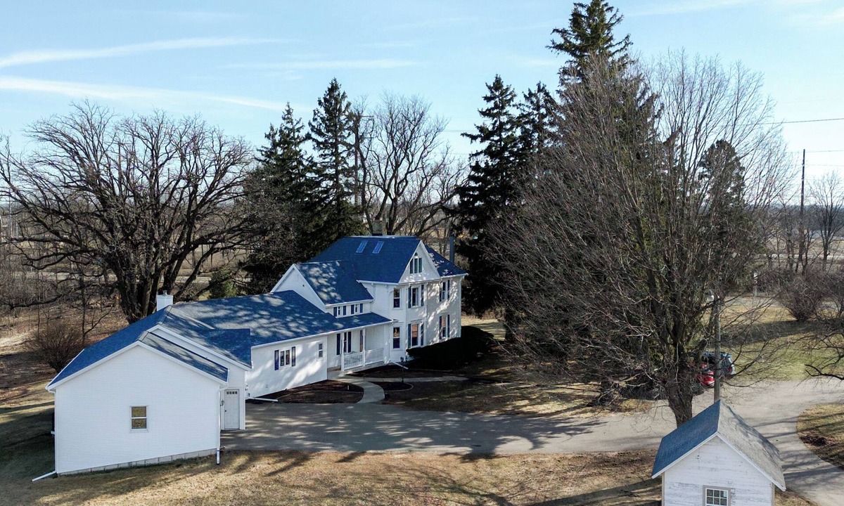 Mount Horeb Other | Historic Driftless Farmhouse ~ Military Ridge Retreat