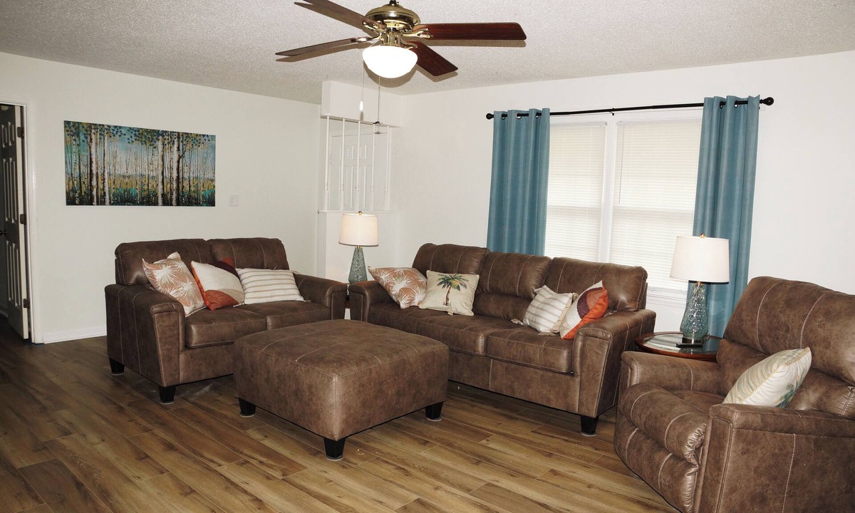 Madison House | Holiday Haven for Vacation 3 bdrm K, Q, Tw 2 bds sleeps 6 to 7