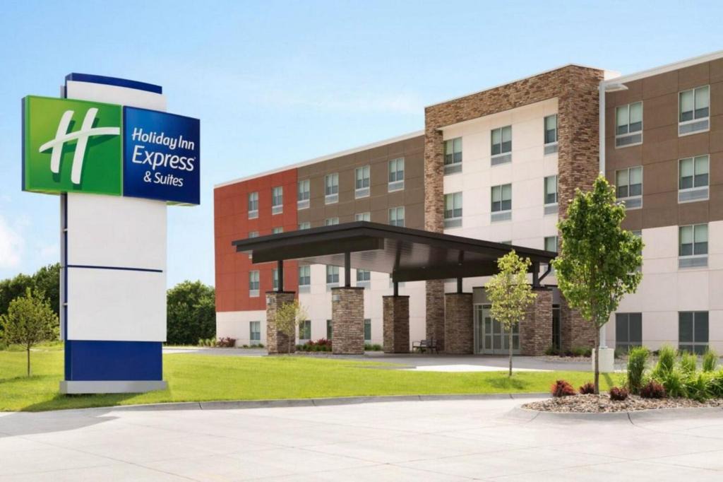 Stockbridge Hotel | Holiday Inn Express & Suites Atlanta South - Stockbridge by IHG