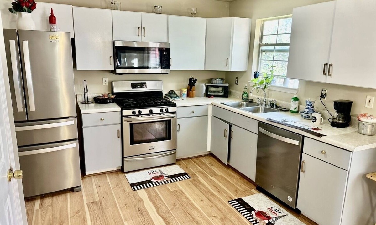 Hampton House | Home away from Home by the Atlanta Motor Speedway 🏎️🏎️ 🏁