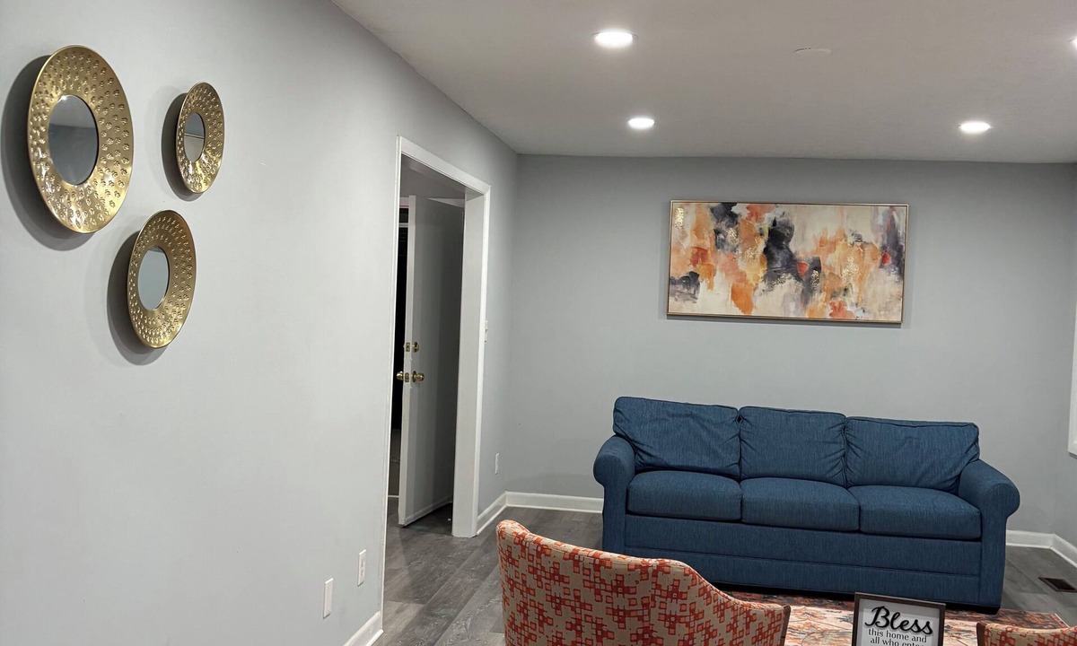 Church Street House | Ideal 4-bedroom home near Marta bus stop, mins to Atl Airport & Downtown Atl