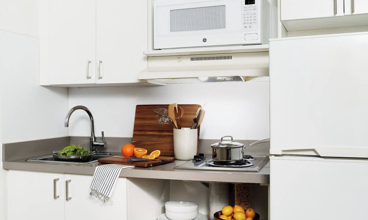 Town Center Hotel | InTown Suites Extended Stay Atlanta GA - KSU/Kennesaw