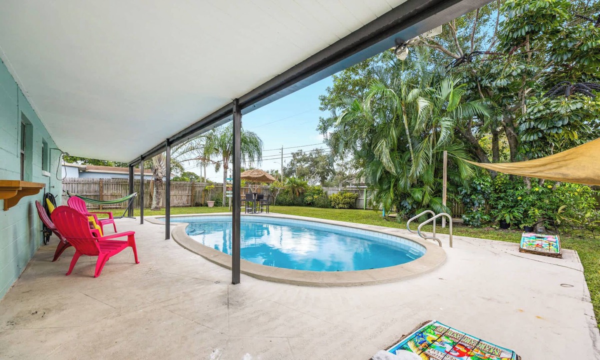Merritt Island House | Island pool home near beach w/backyard