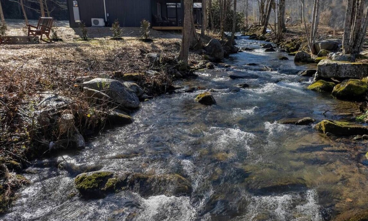 Cosby Cottage | Kitt's Cottage, Pickleball Court, Creek, WIFI, Mountain Views, Starting at $79"