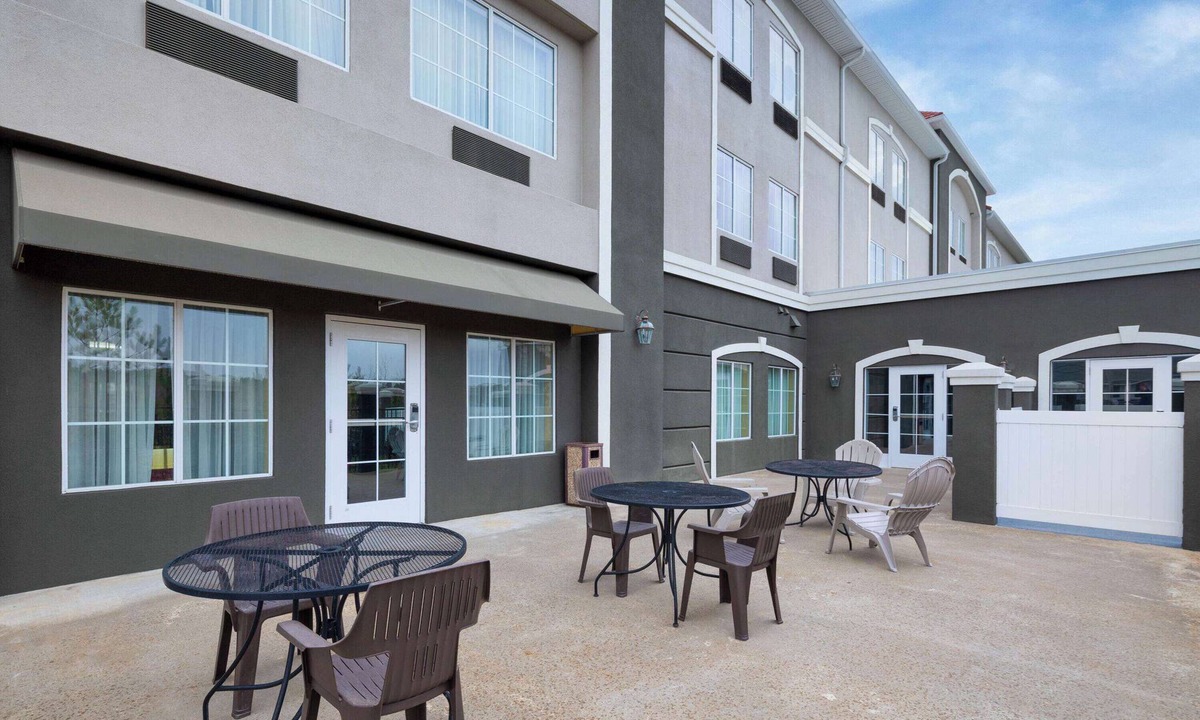 Macon Hotel | La Quinta Inn & Suites by Wyndham Macon West