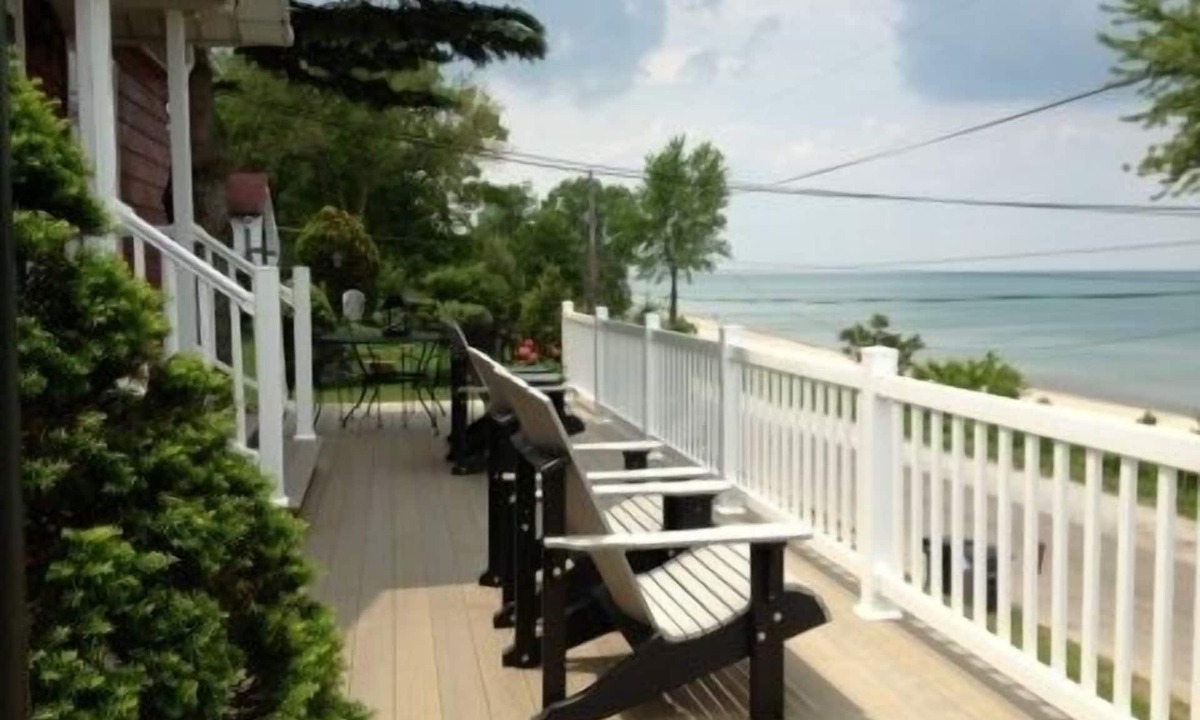 Michiana House | Lakefront Beach House.